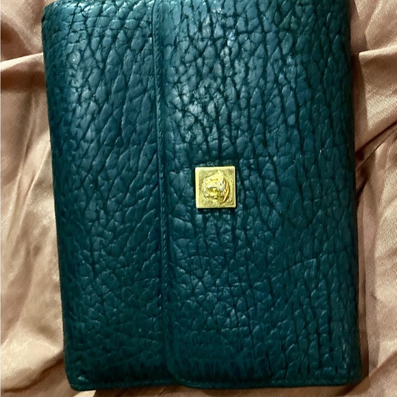 Vintage Pre-owned Gianni Versace Medusa Tri-fold black leather wallet/planner - Picture 12 of 16